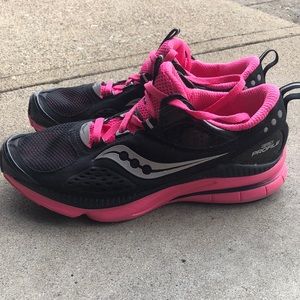 saucony grid profile